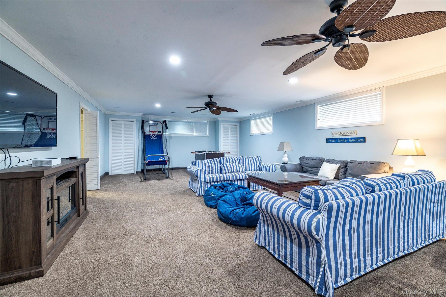 6 Blenheim Court, Rockville Centre, NY 11570