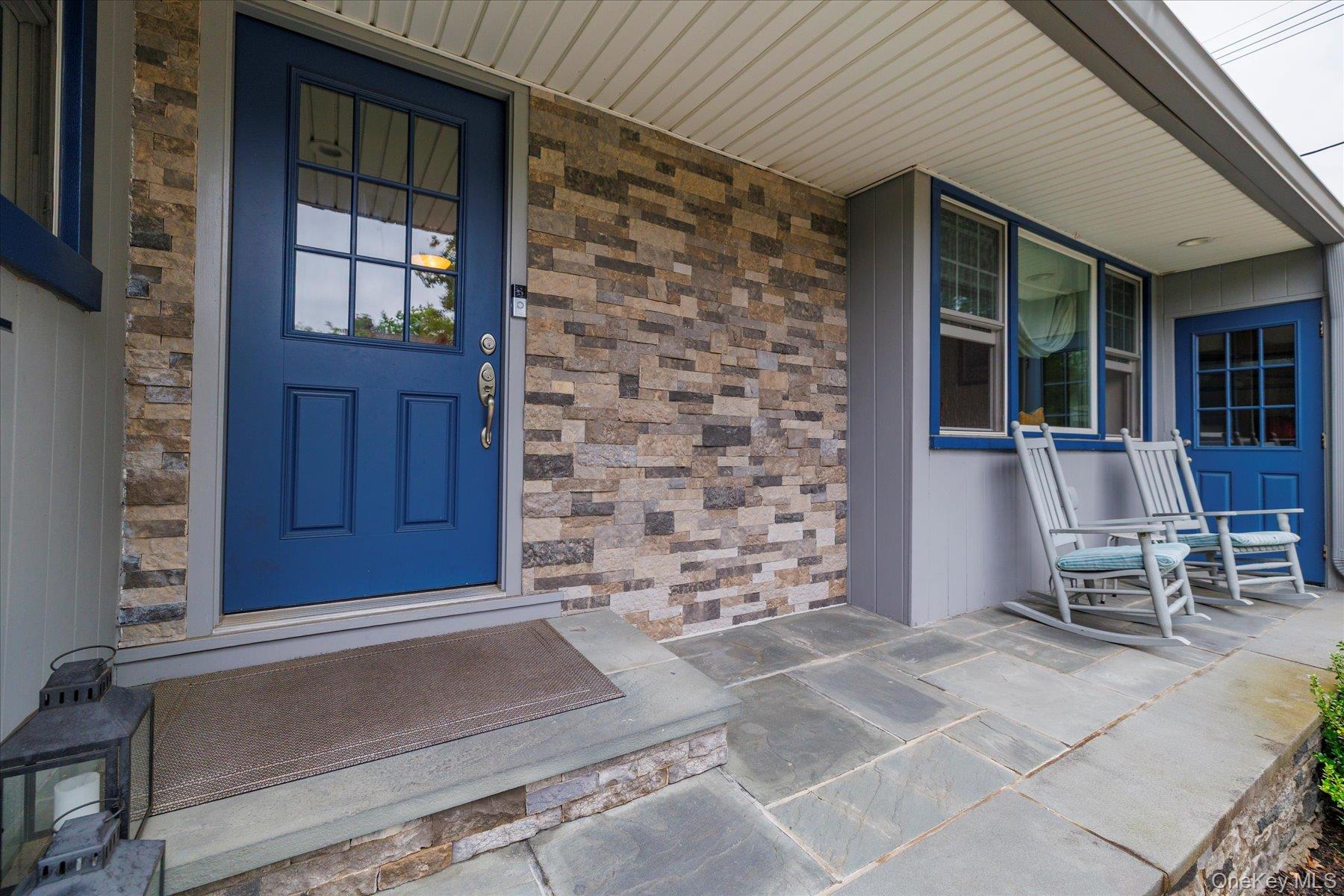 6 Blenheim Court, Rockville Centre, NY 11570