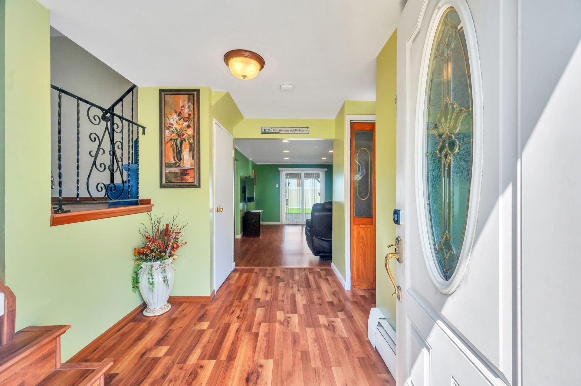 20 College Road, Selden, NY 11784