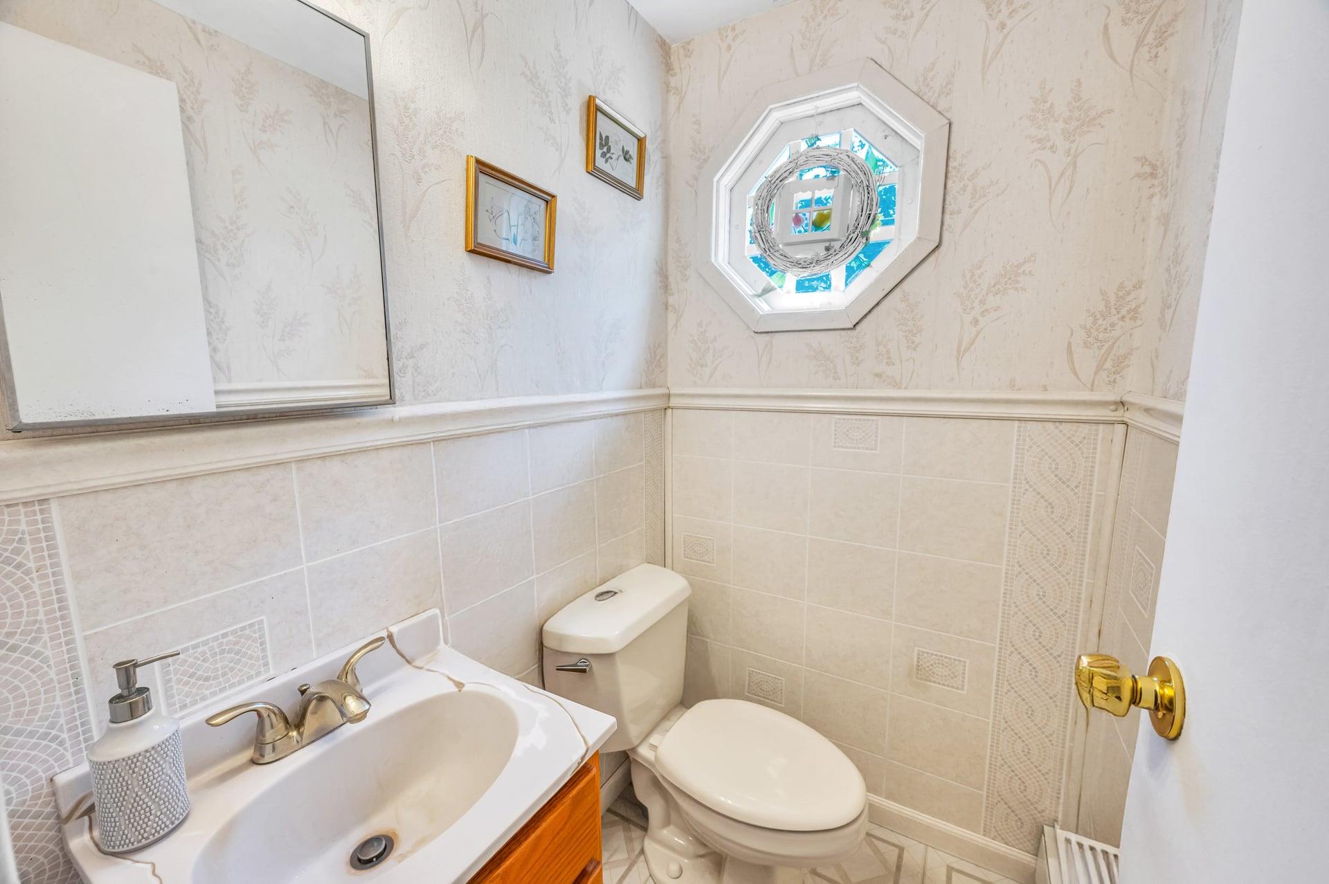 20 College Road, Selden, NY 11784