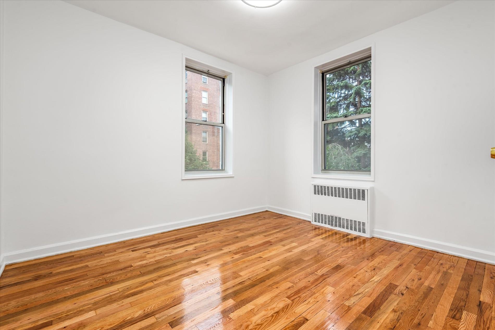 67-30 Clyde Street # 3L, Forest Hills, NY 11375