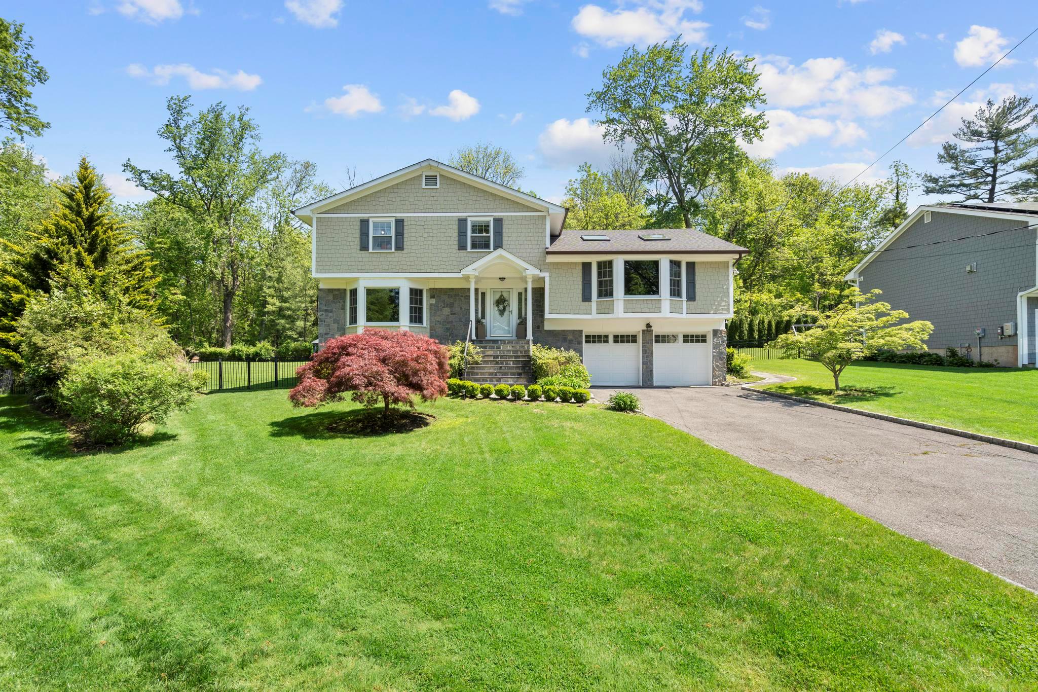 12 Cherry Lane, Scarsdale, NY 10583