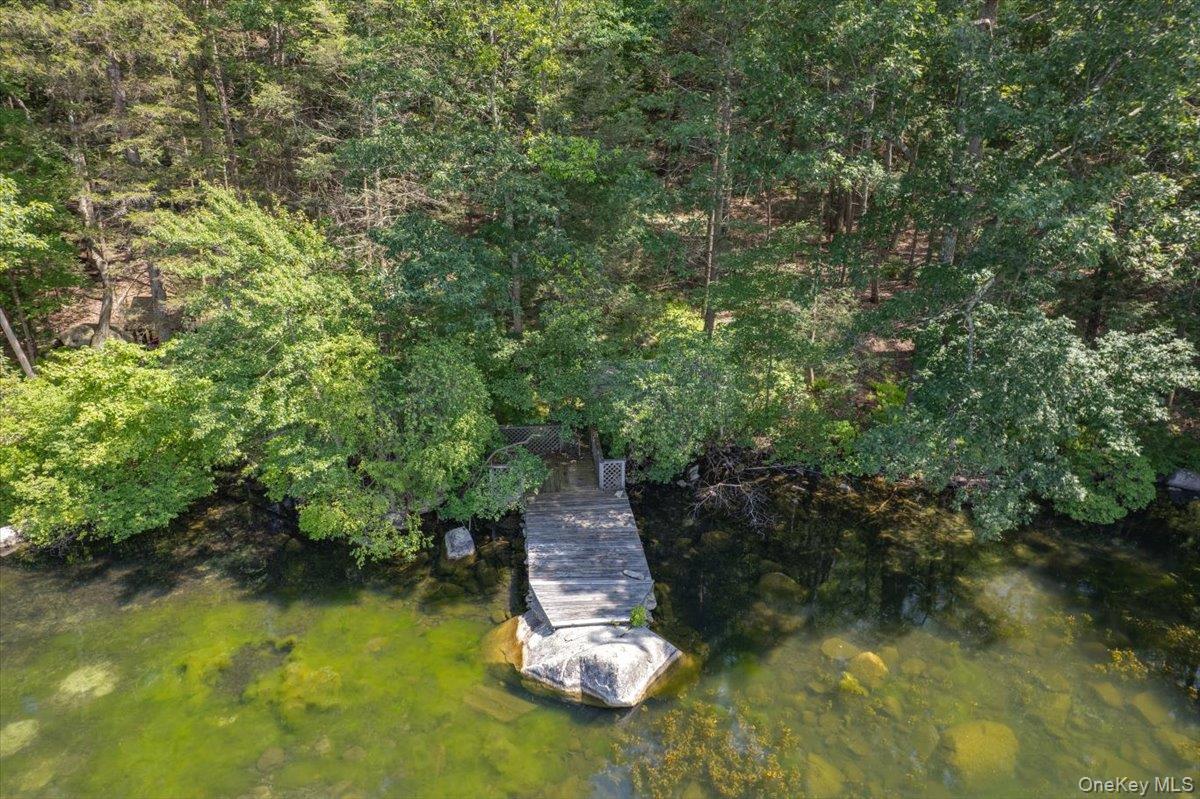 1064 Barrett Circle W, Carmel, NY 10512