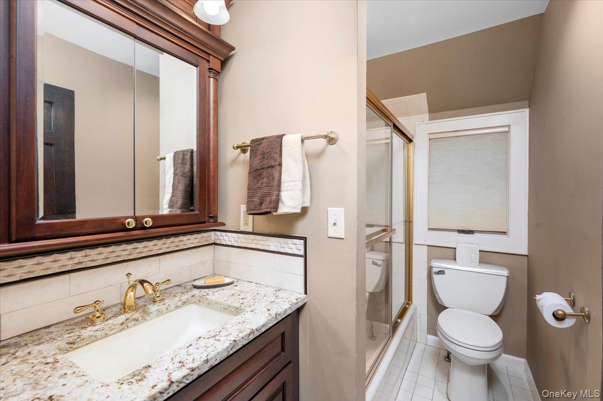 1064 Barrett Circle W, Carmel, NY 10512