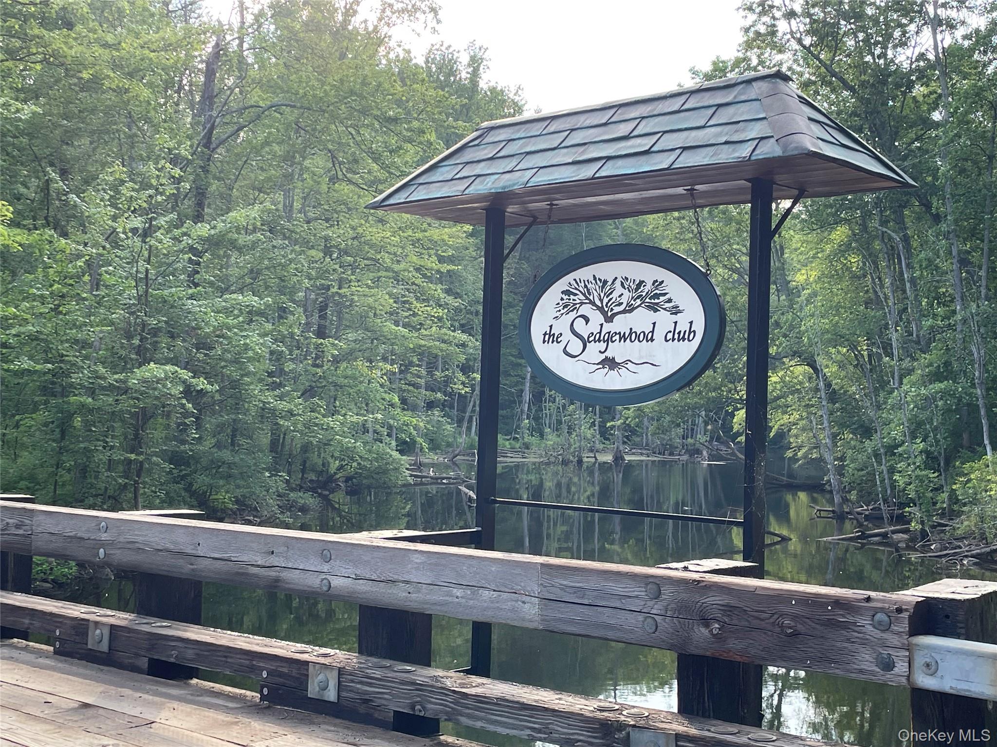 1064 Barrett Circle W, Carmel, NY 10512