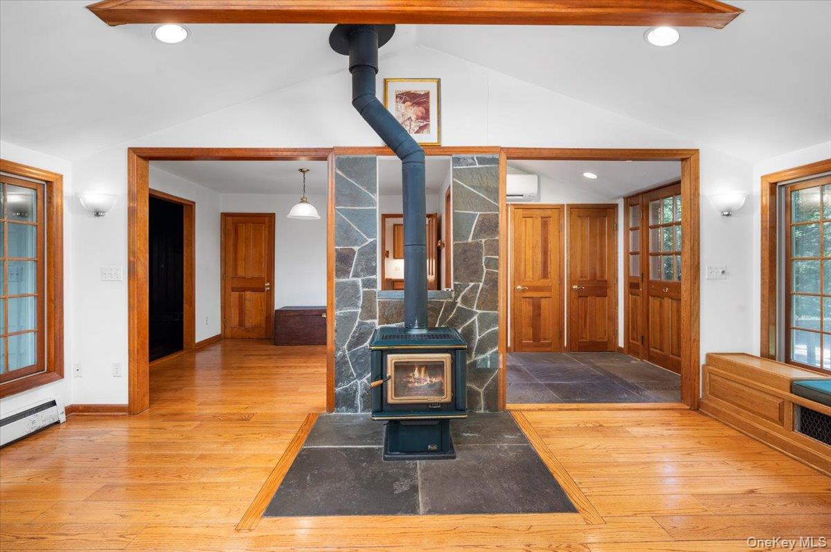 1064 Barrett Circle W, Carmel, NY 10512