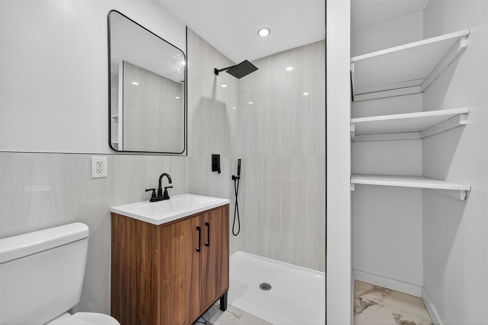 123 Newport Bridge Road, Warwick, NY 10990