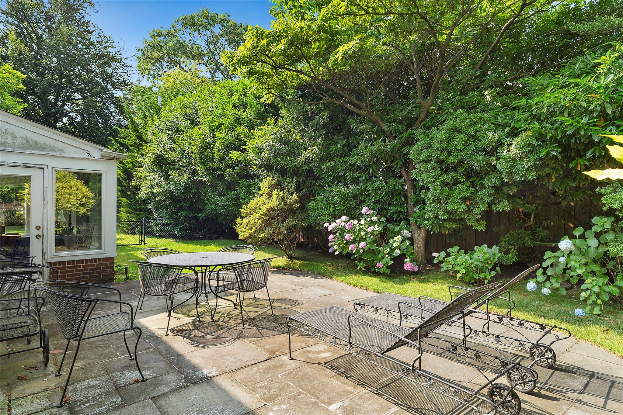 93 Fountain Avenue, Rockville Centre, NY 11570