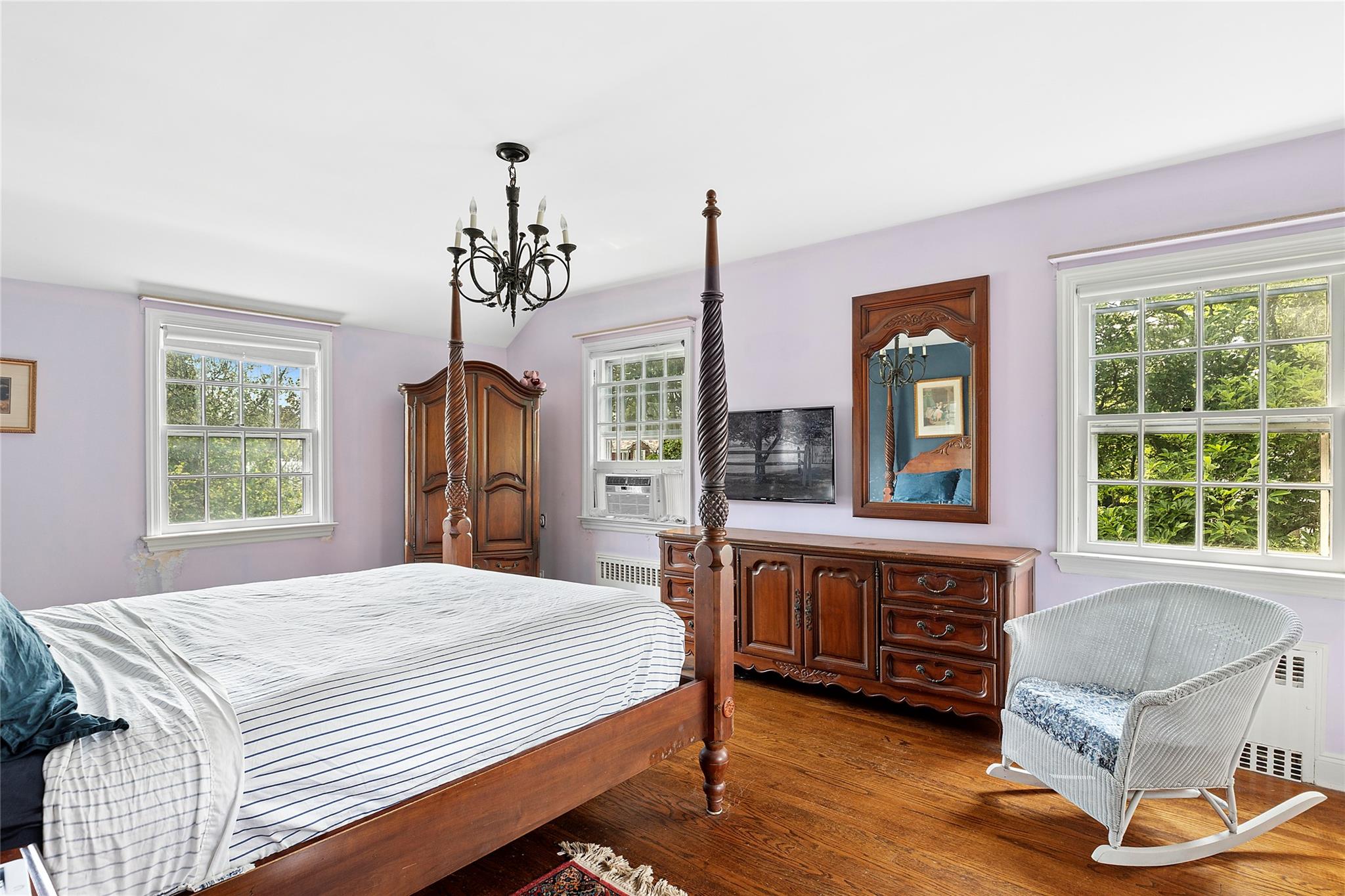 93 Fountain Avenue, Rockville Centre, NY 11570