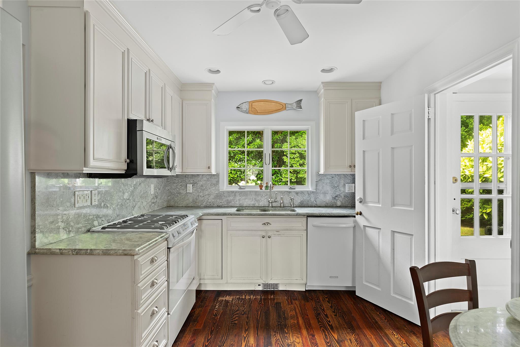 93 Fountain Avenue, Rockville Centre, NY 11570