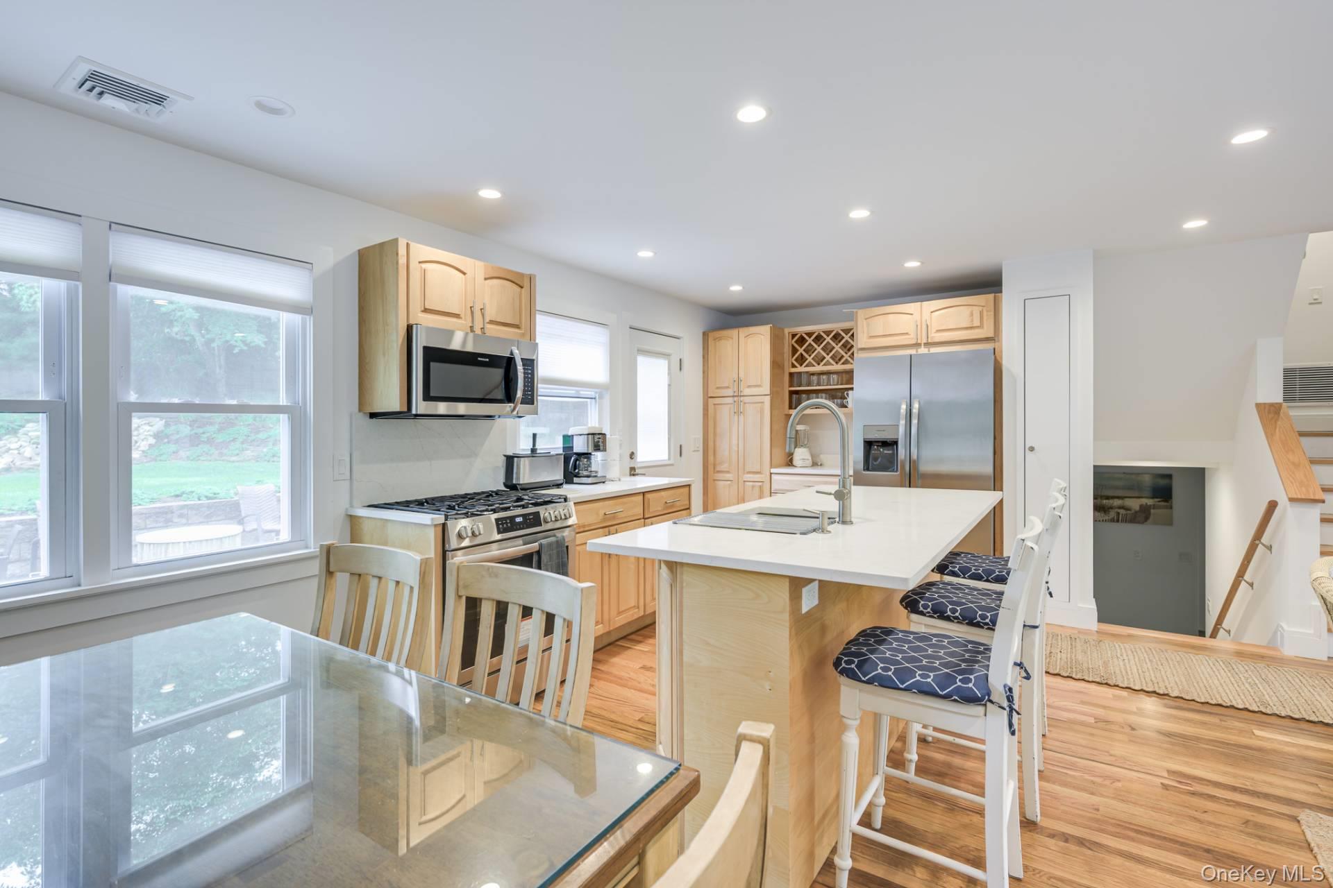 845 County Road 39, Southampton, NY 11968