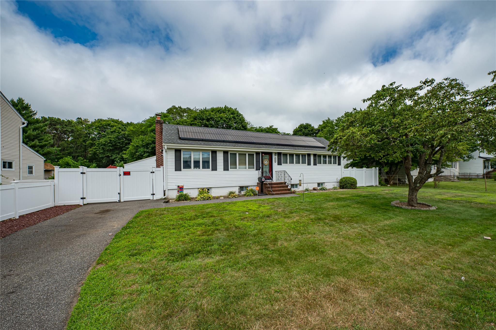 1144 Martinstein Avenue, Bay Shore, NY 11706