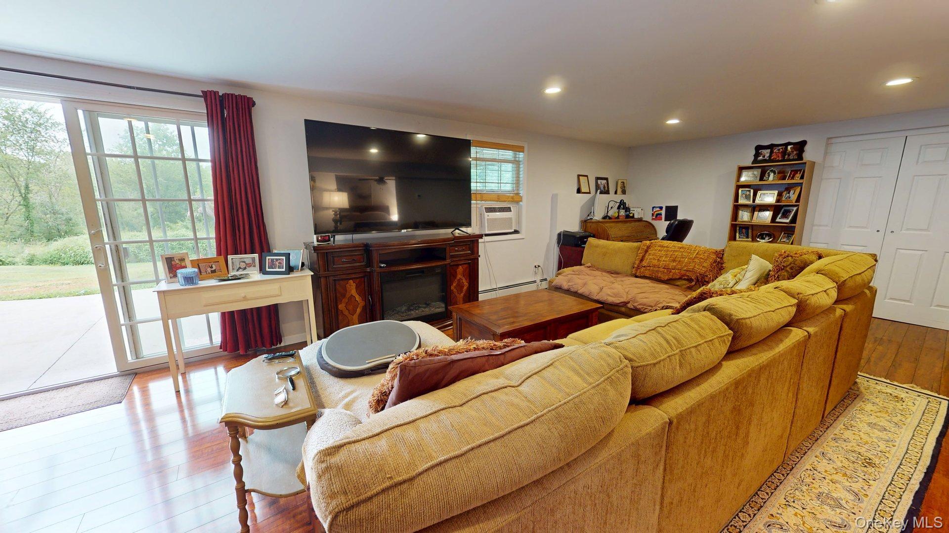 14 Sanok Drive, Campbell Hall, NY 10916