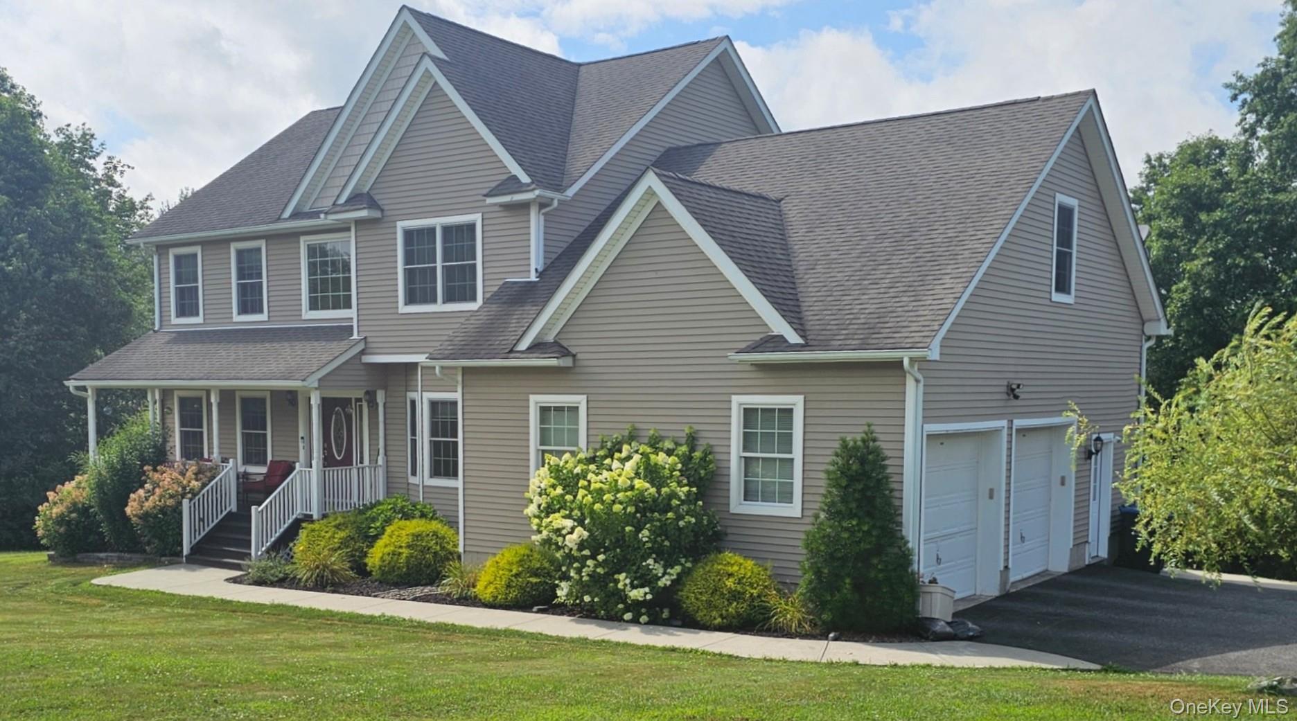 14 Sanok Drive, Campbell Hall, NY 10916