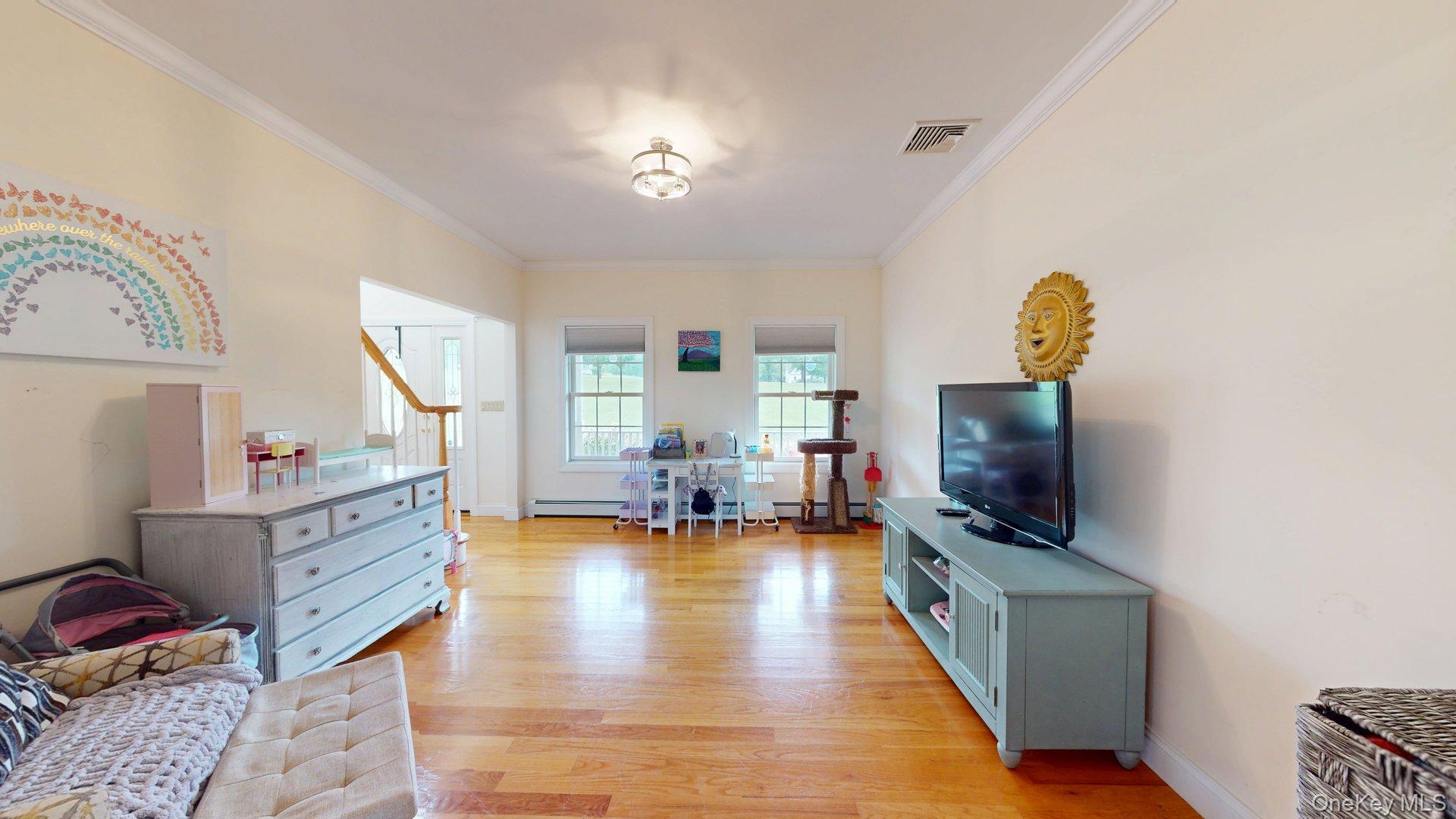 14 Sanok Drive, Campbell Hall, NY 10916