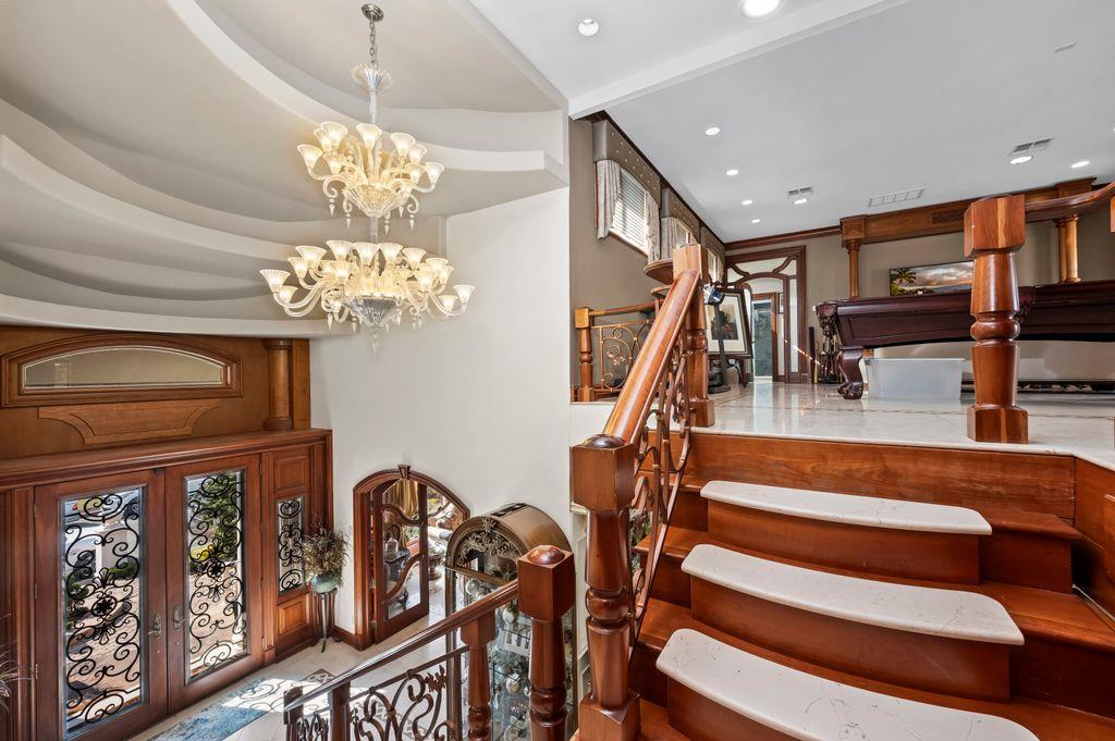 35 Jeffrey Place, Staten Island, NY 10307