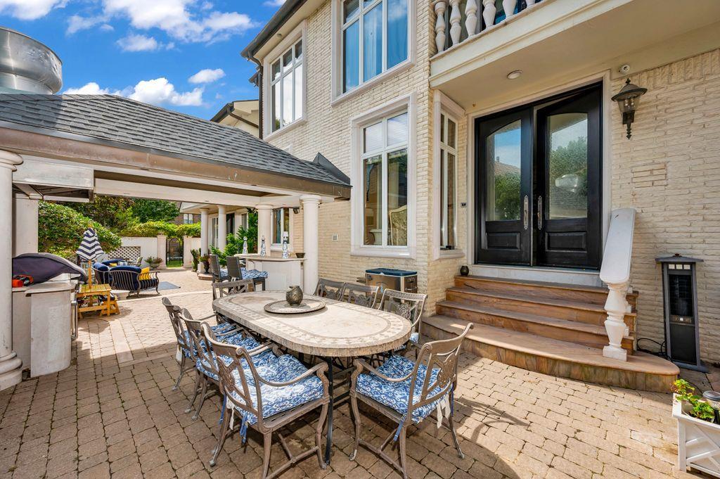 35 Jeffrey Place, Staten Island, NY 10307