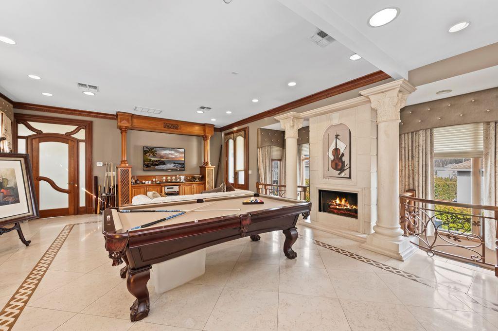 35 Jeffrey Place, Staten Island, NY 10307