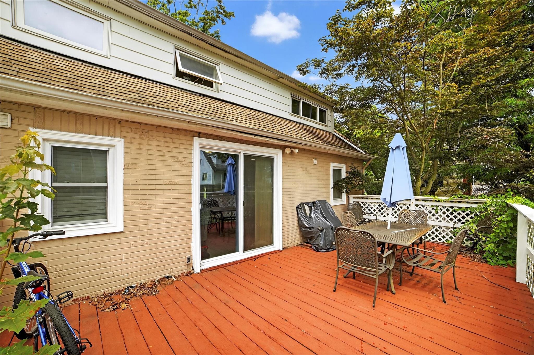 98 N Evarts Avenue, Elmsford, NY 10523