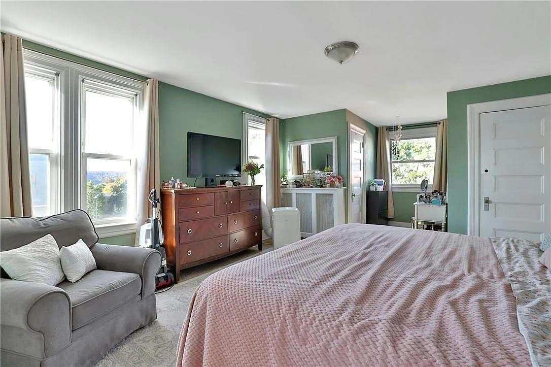 21 Lake Avenue, Yonkers, NY 10703