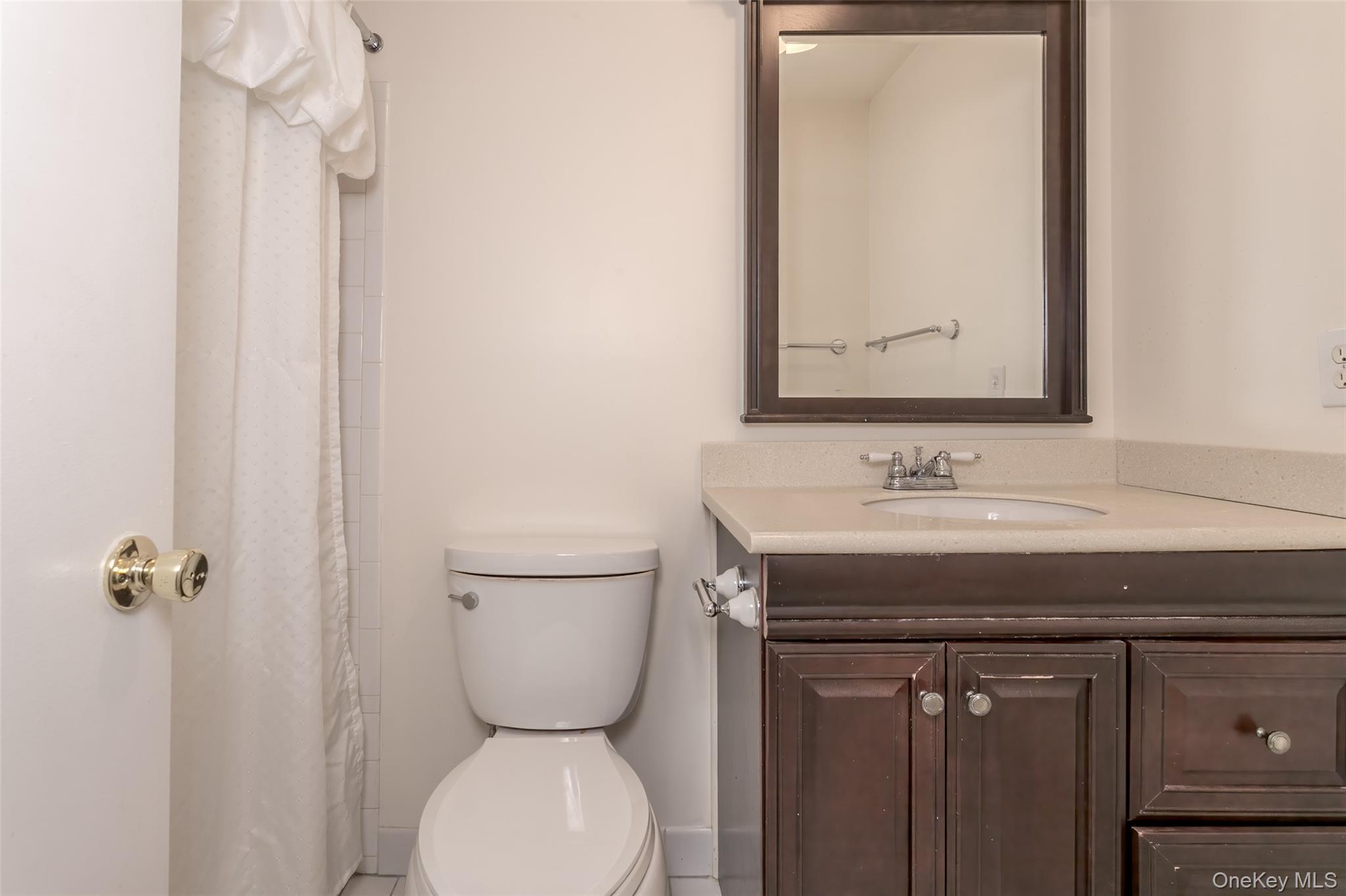 37 Candlestick Court, Warwick, NY 10990