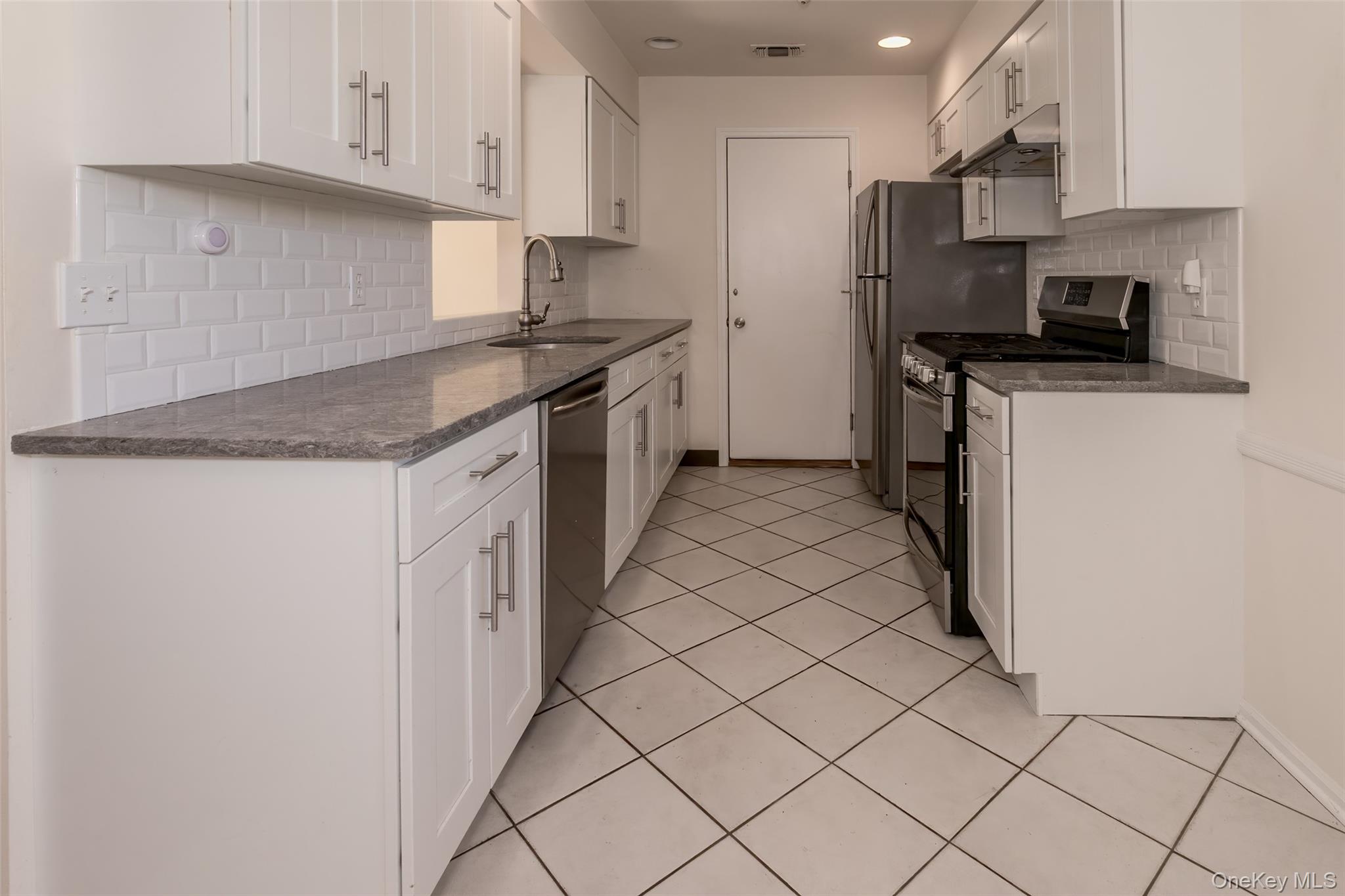 37 Candlestick Court, Warwick, NY 10990