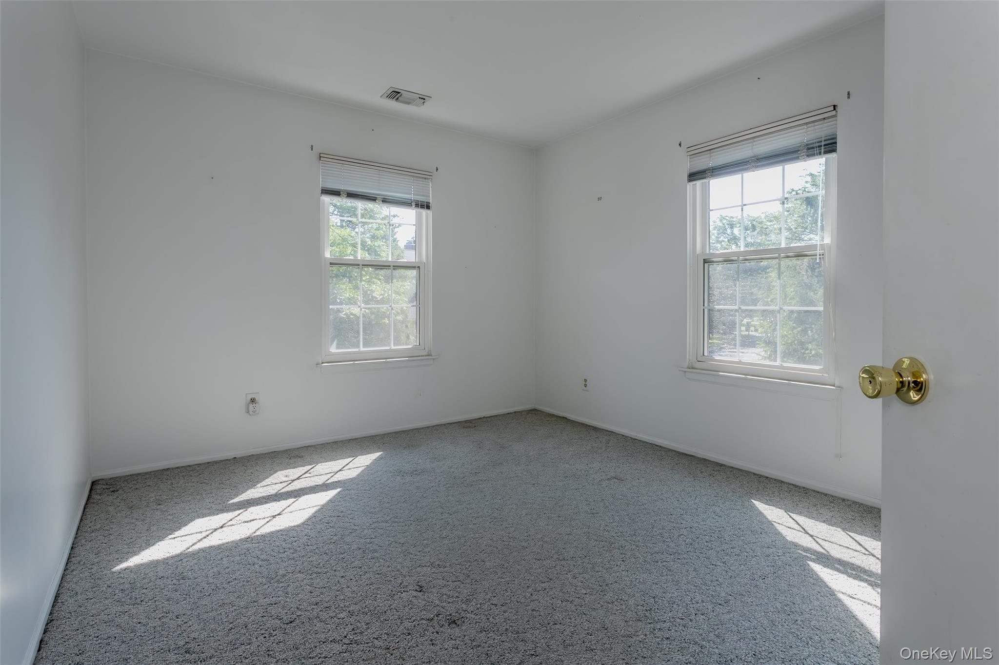 37 Candlestick Court, Warwick, NY 10990