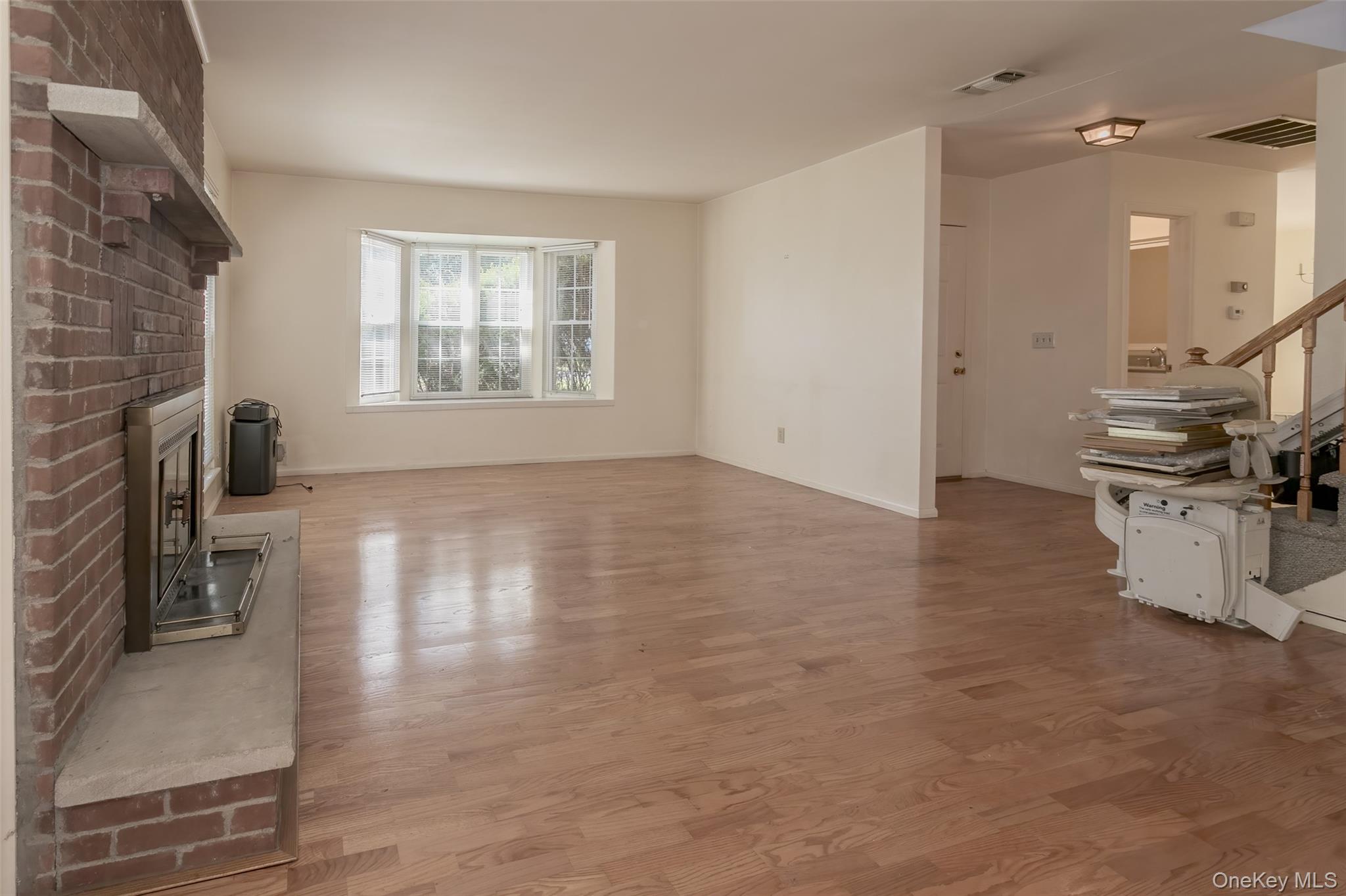 37 Candlestick Court, Warwick, NY 10990