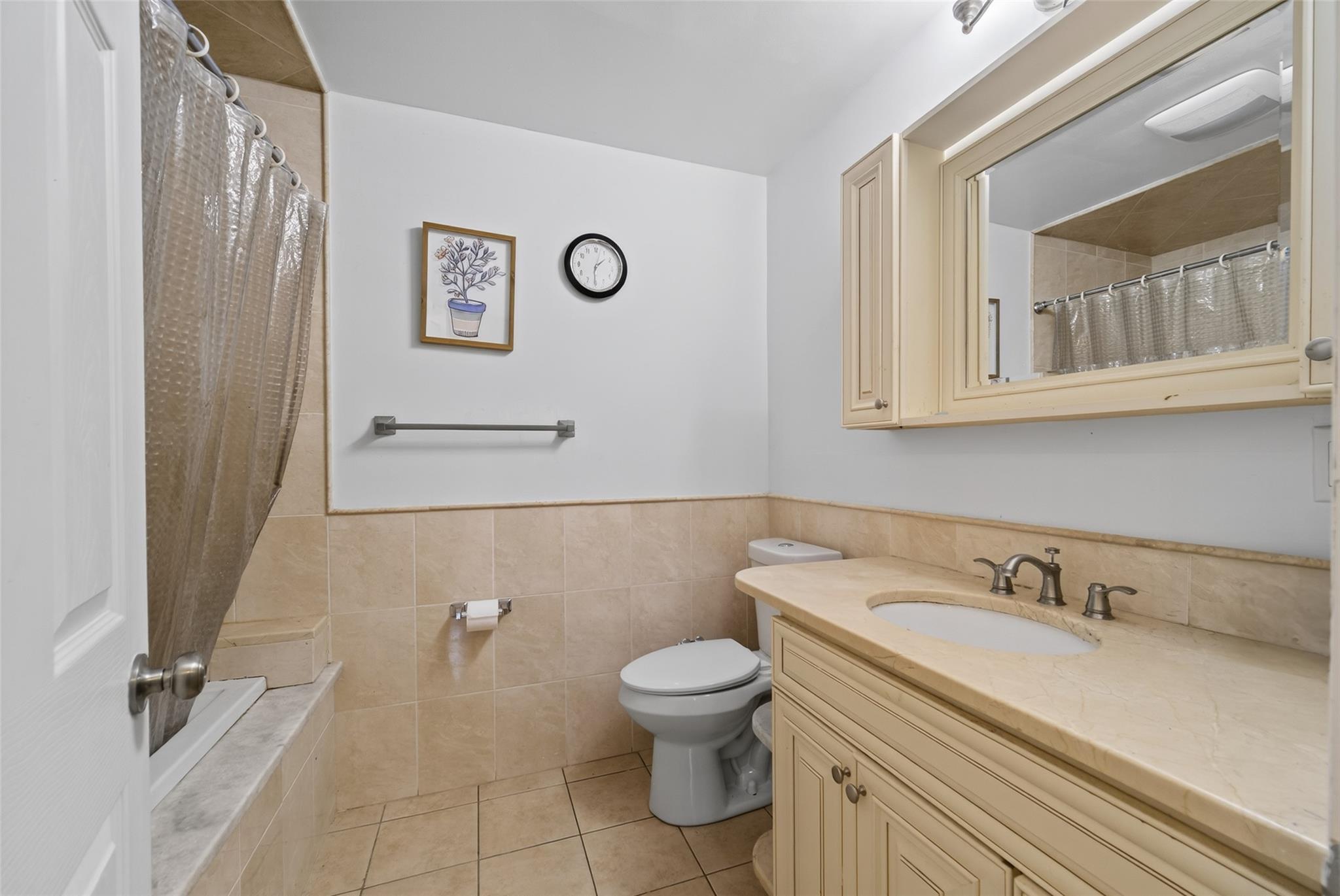 49 Raker Road, Poughkeepsie, NY 12603