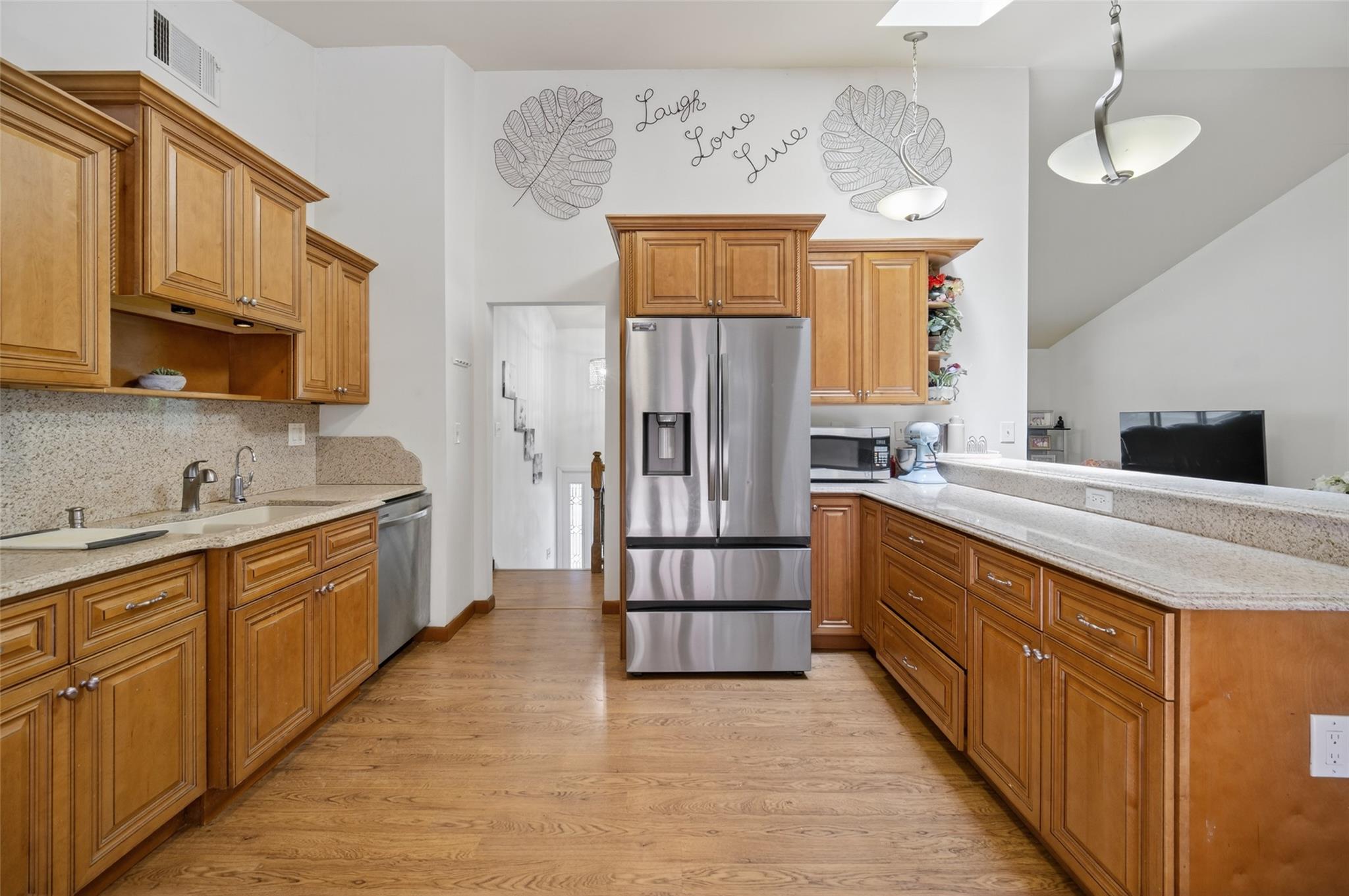 49 Raker Road, Poughkeepsie, NY 12603