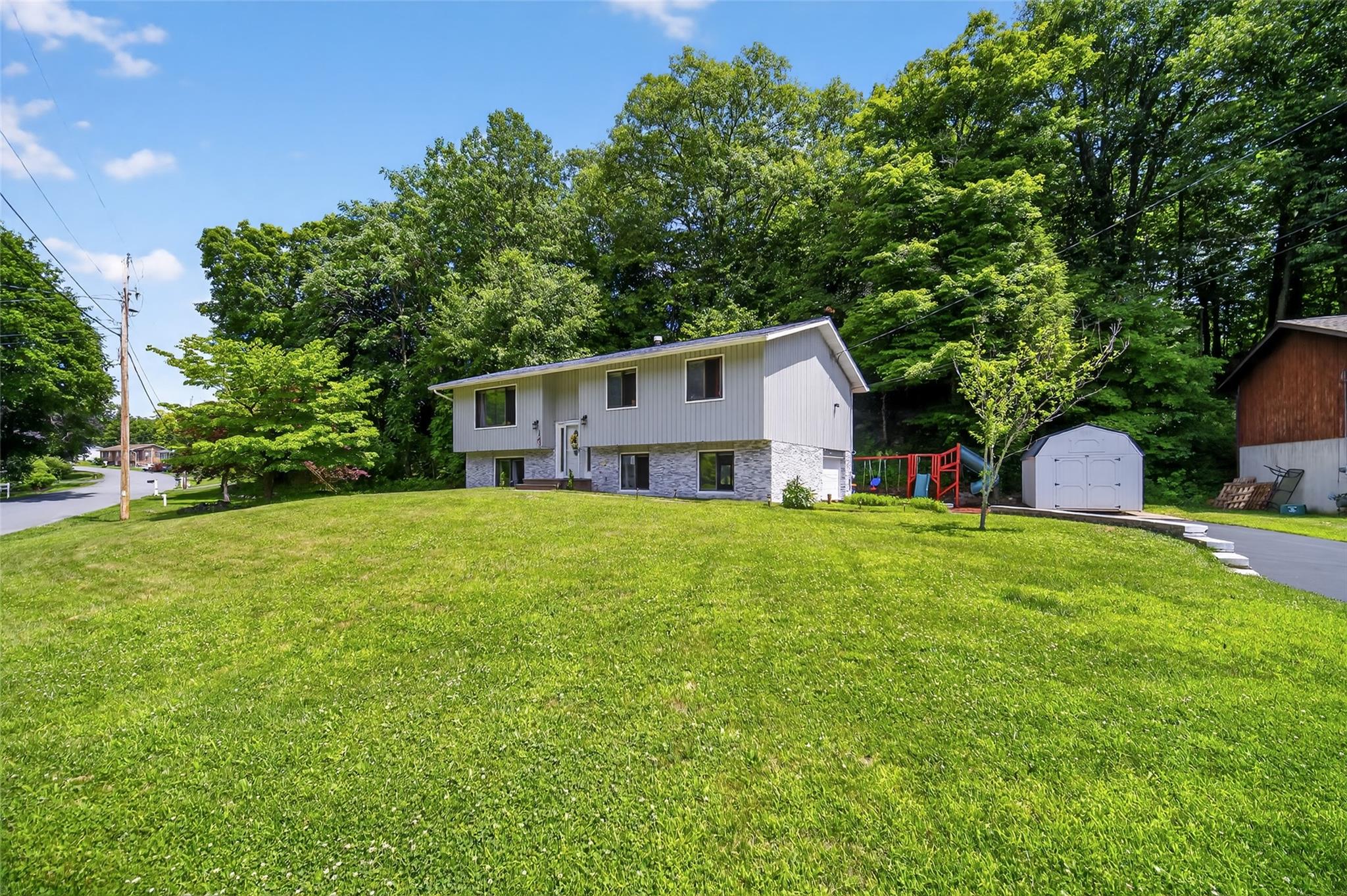 49 Raker Road, Poughkeepsie, NY 12603