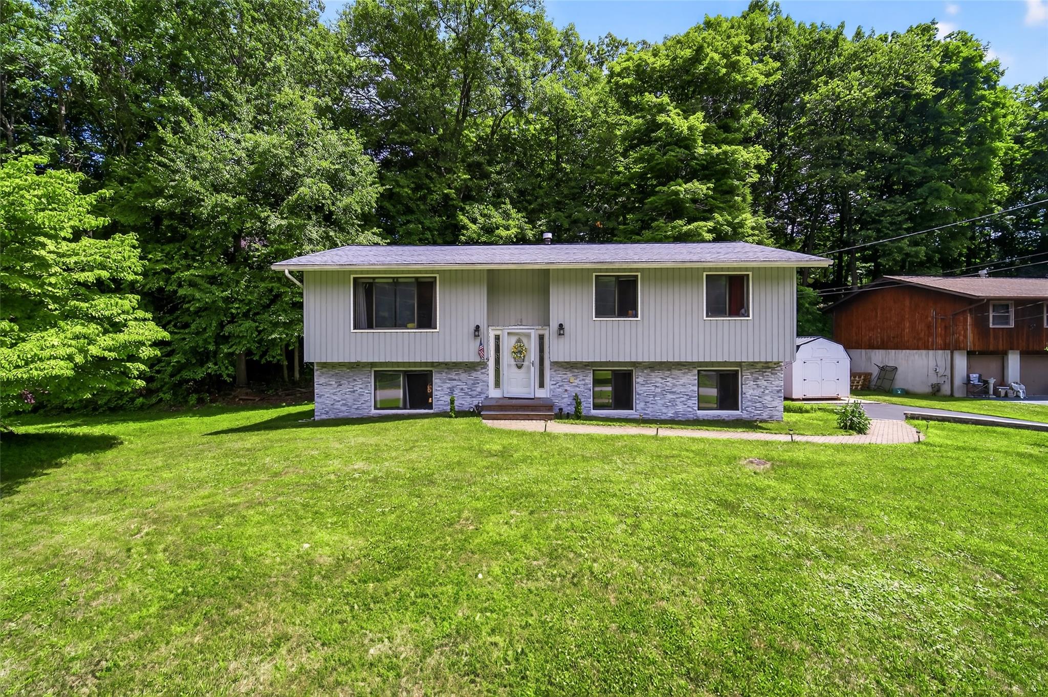 49 Raker Road, Poughkeepsie, NY 12603