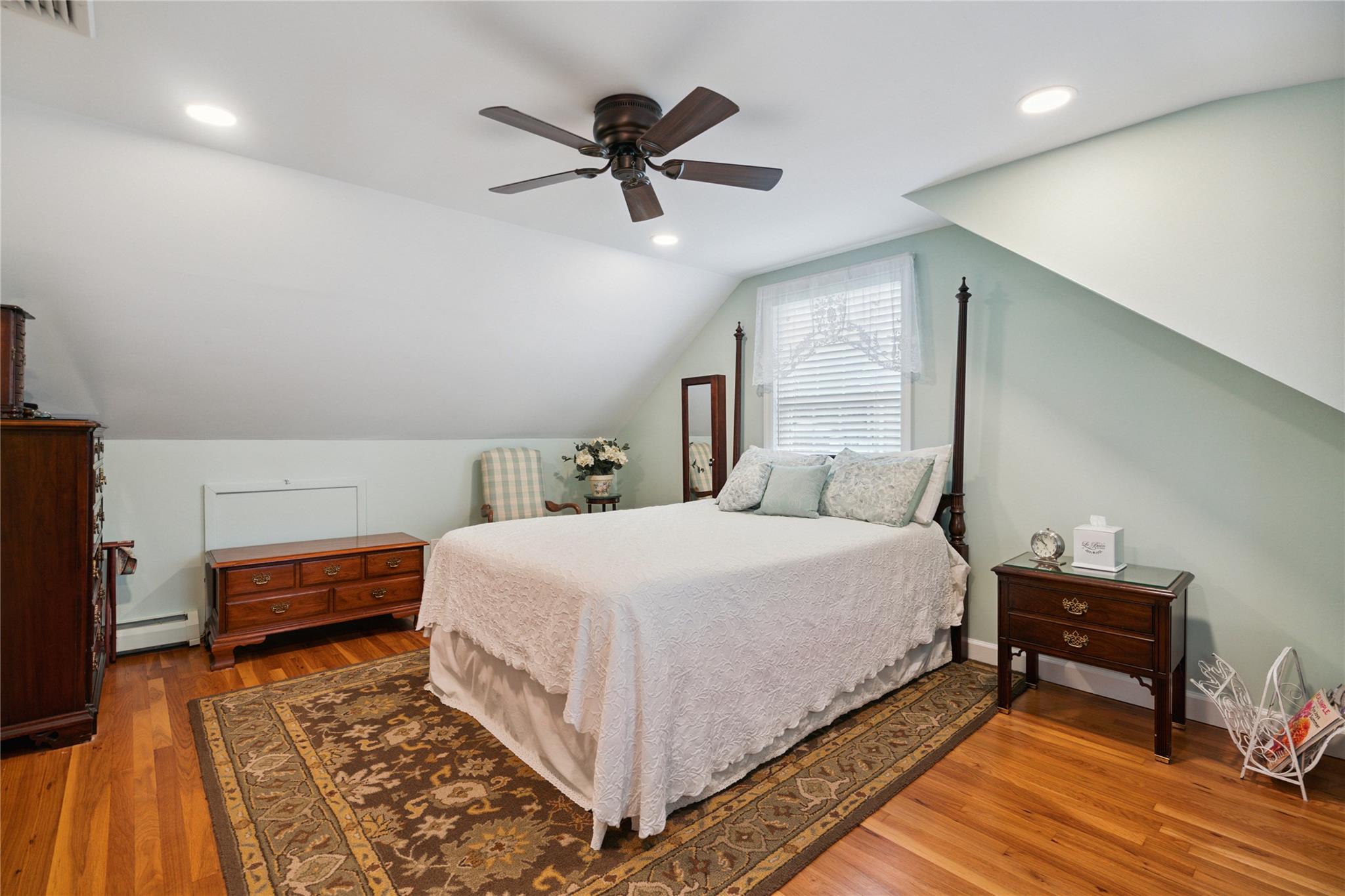 87 3rd Avenue, Massapequa Park, NY 11762