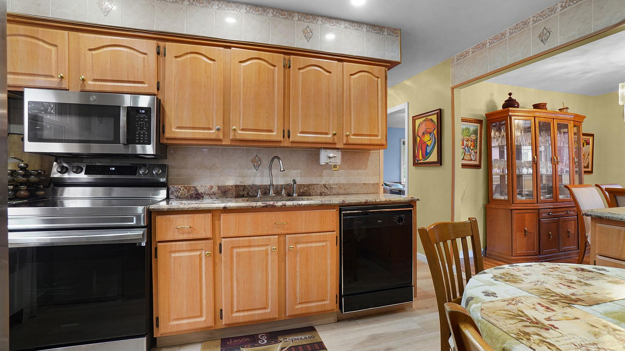 2334 Belmont Avenue, Elmont, NY 11003