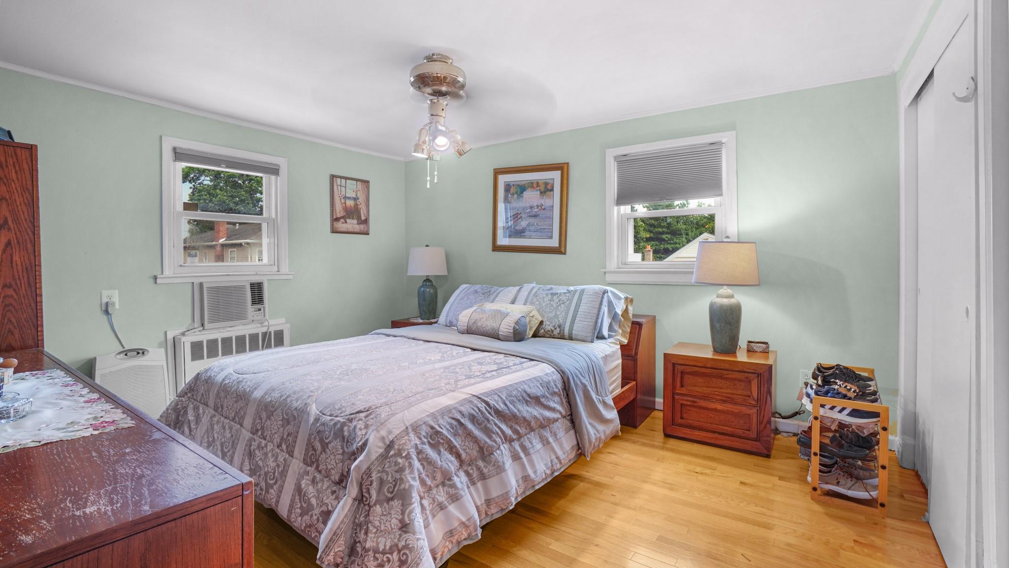 2334 Belmont Avenue, Elmont, NY 11003