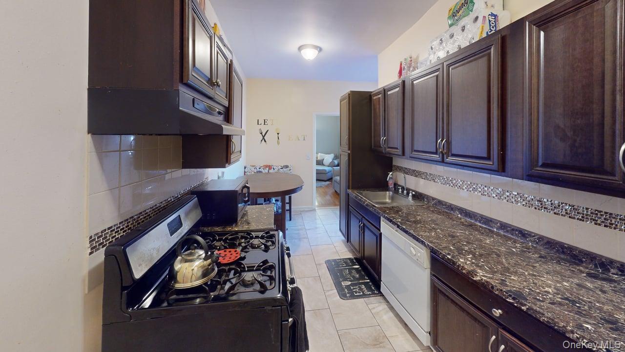 590 E Third Street # 2D, Mount Vernon, NY 10553