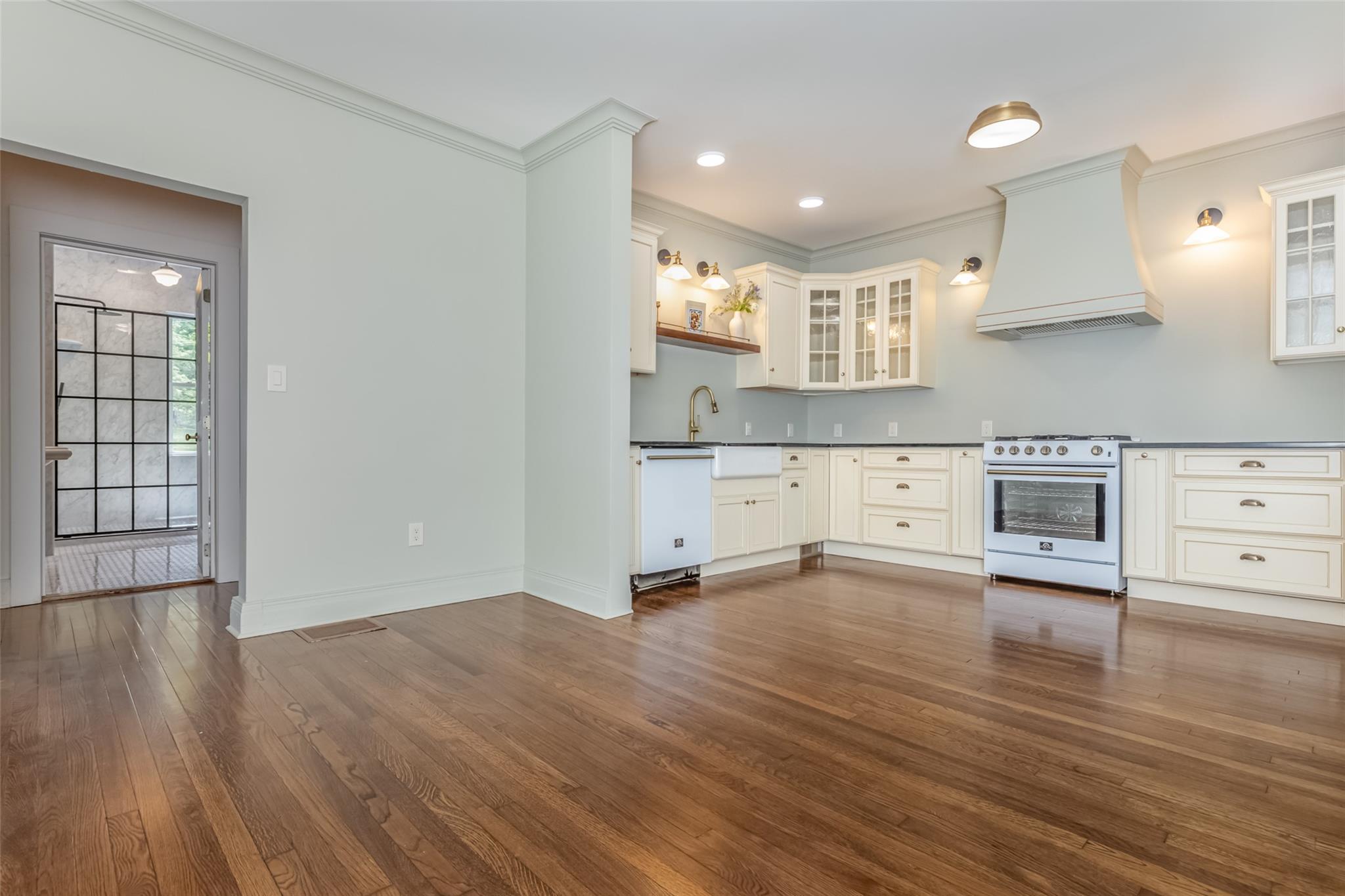 405 Vista Maria Road, Cragsmoor, NY 12420