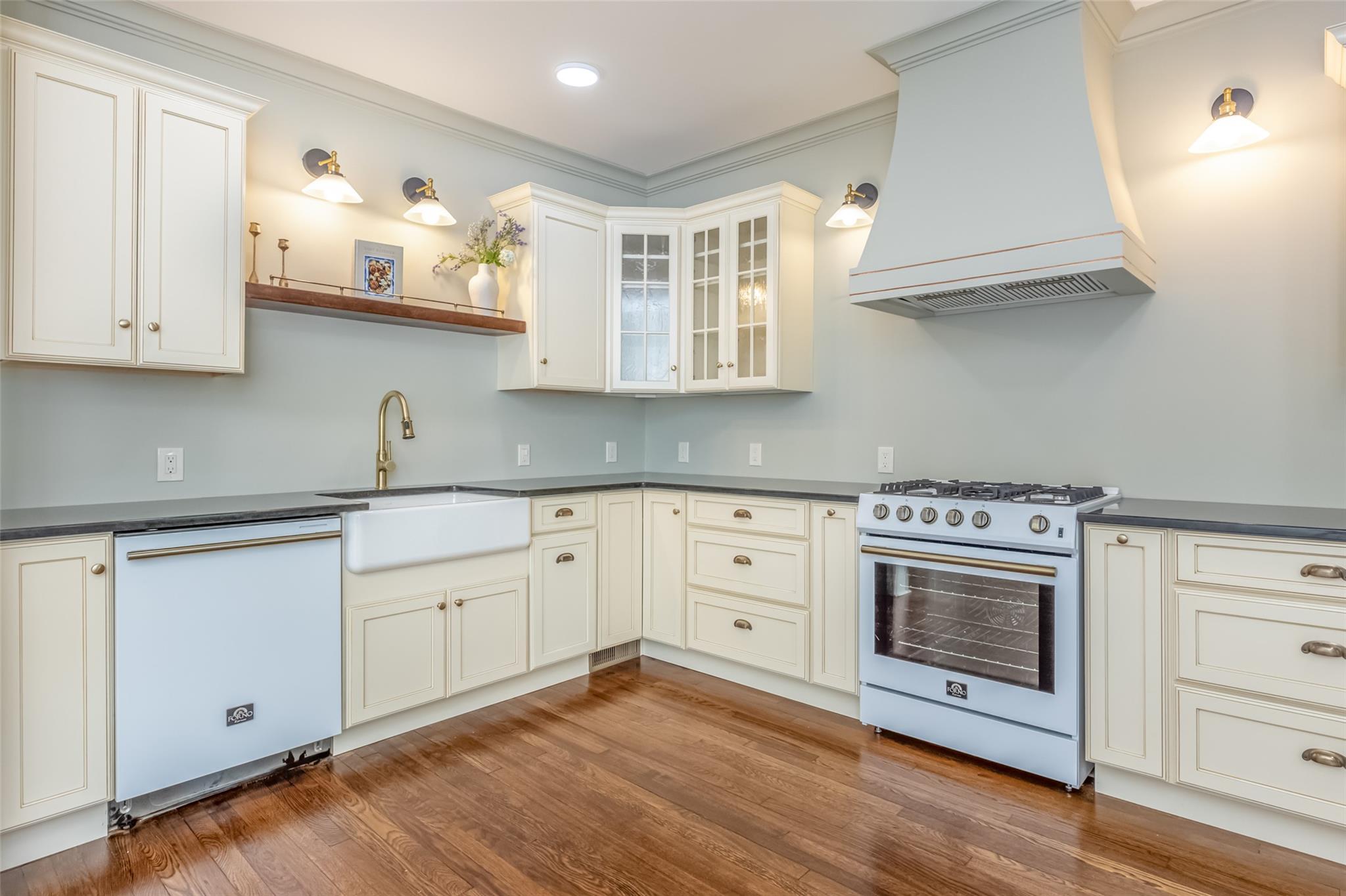 405 Vista Maria Road, Cragsmoor, NY 12420