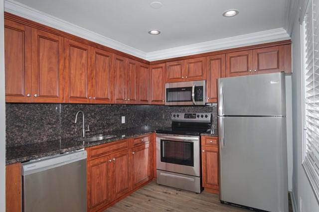 16 Philip Walk # PW16, West Babylon, NY 11704