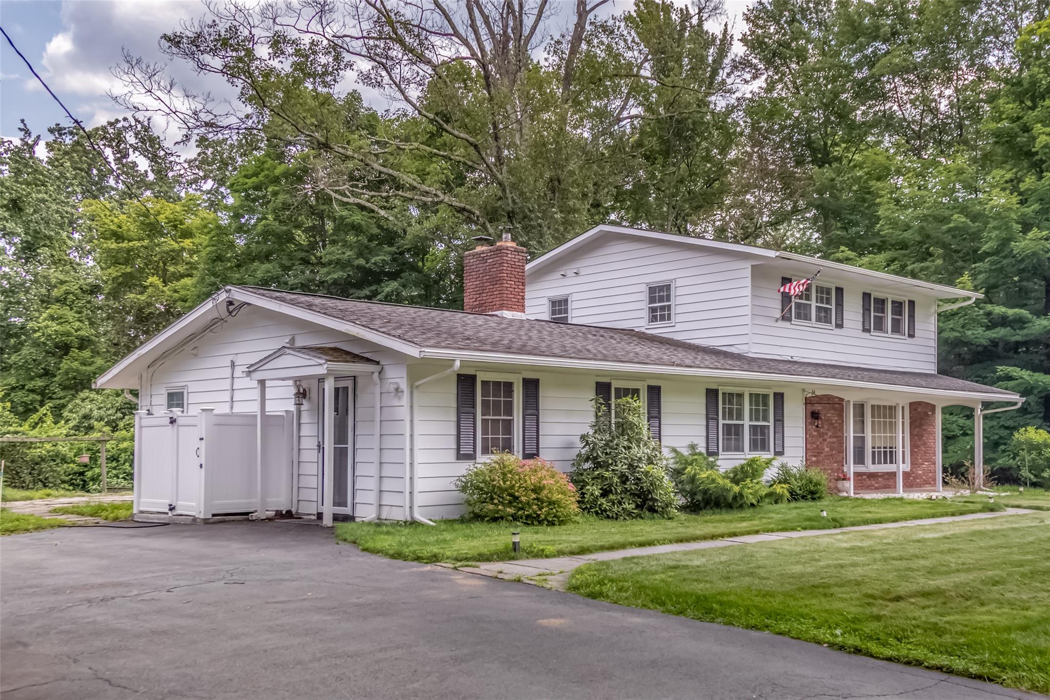 24 Normandy Court, Woodstock, NY 12491