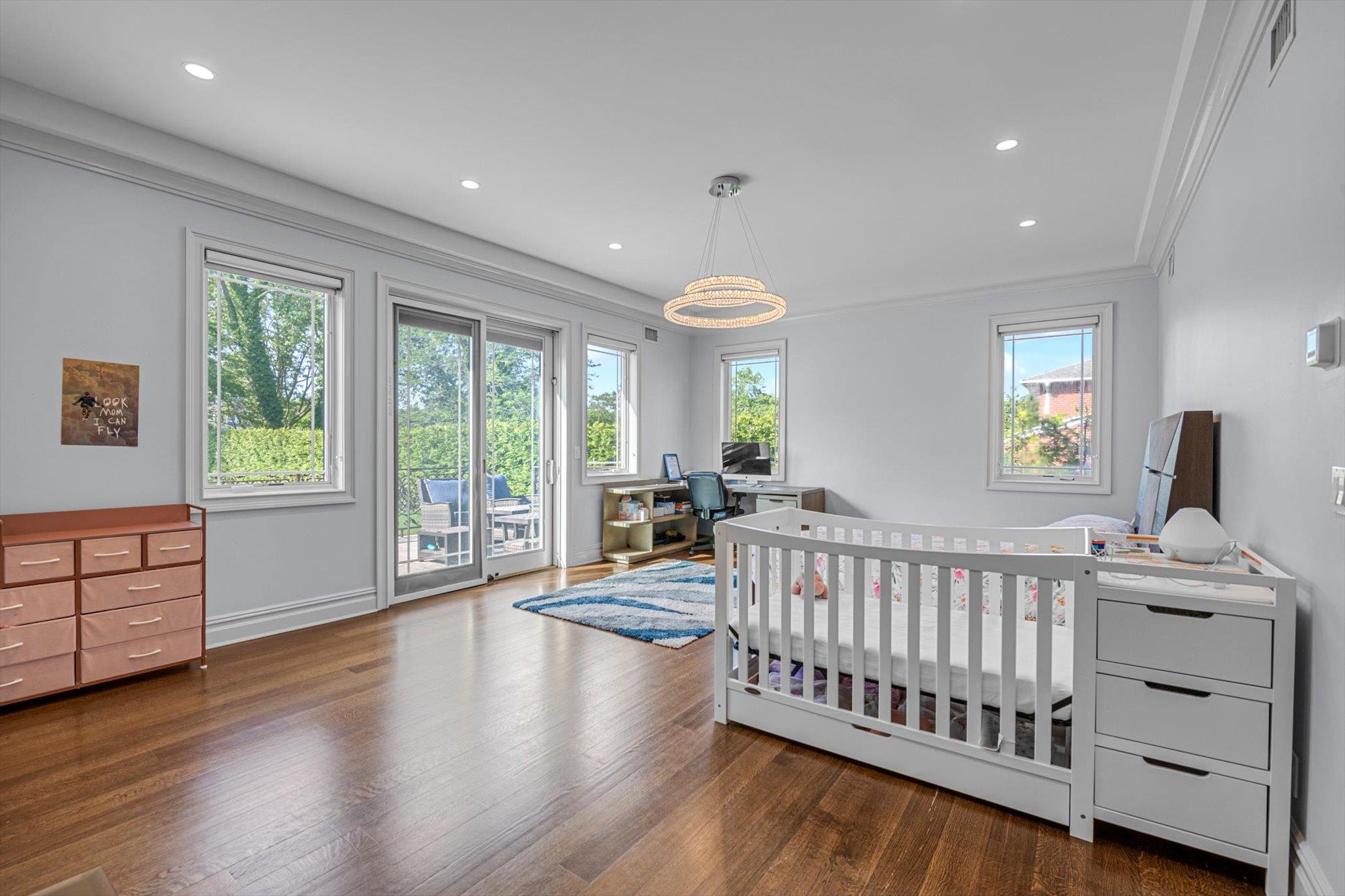 185 Dolphin Drive, Hewlett Neck, NY 11598