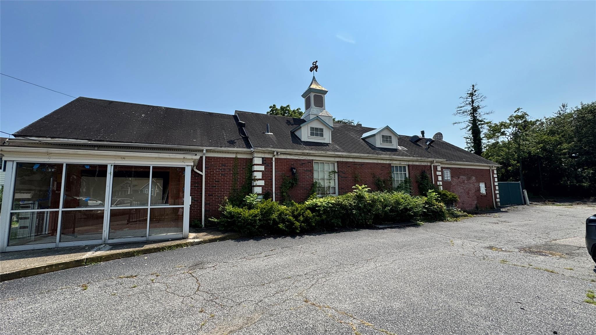 292 Little East Neck Road, West Babylon, NY 11704