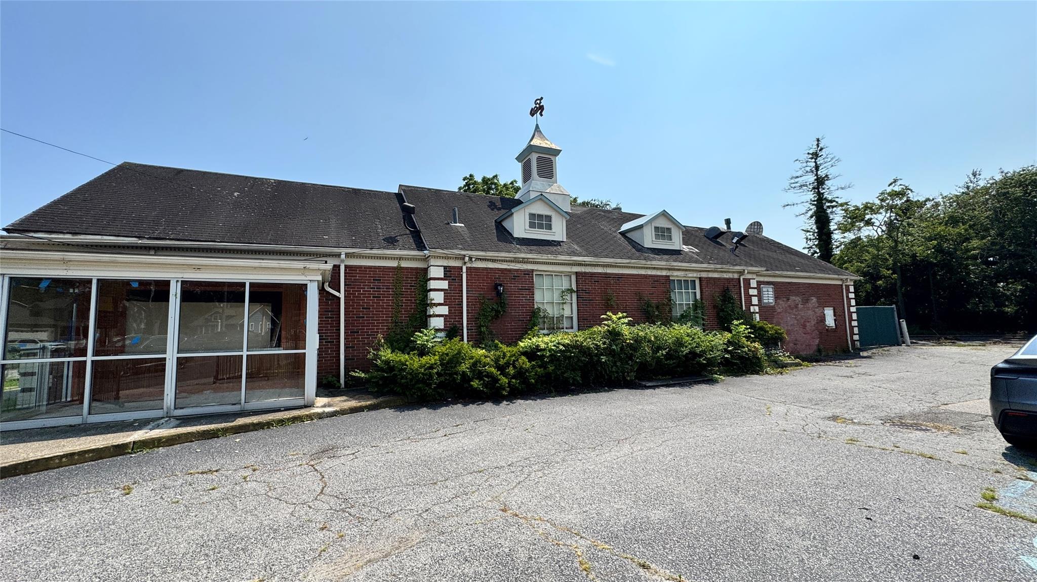 292 Little East Neck Road, West Babylon, NY 11704