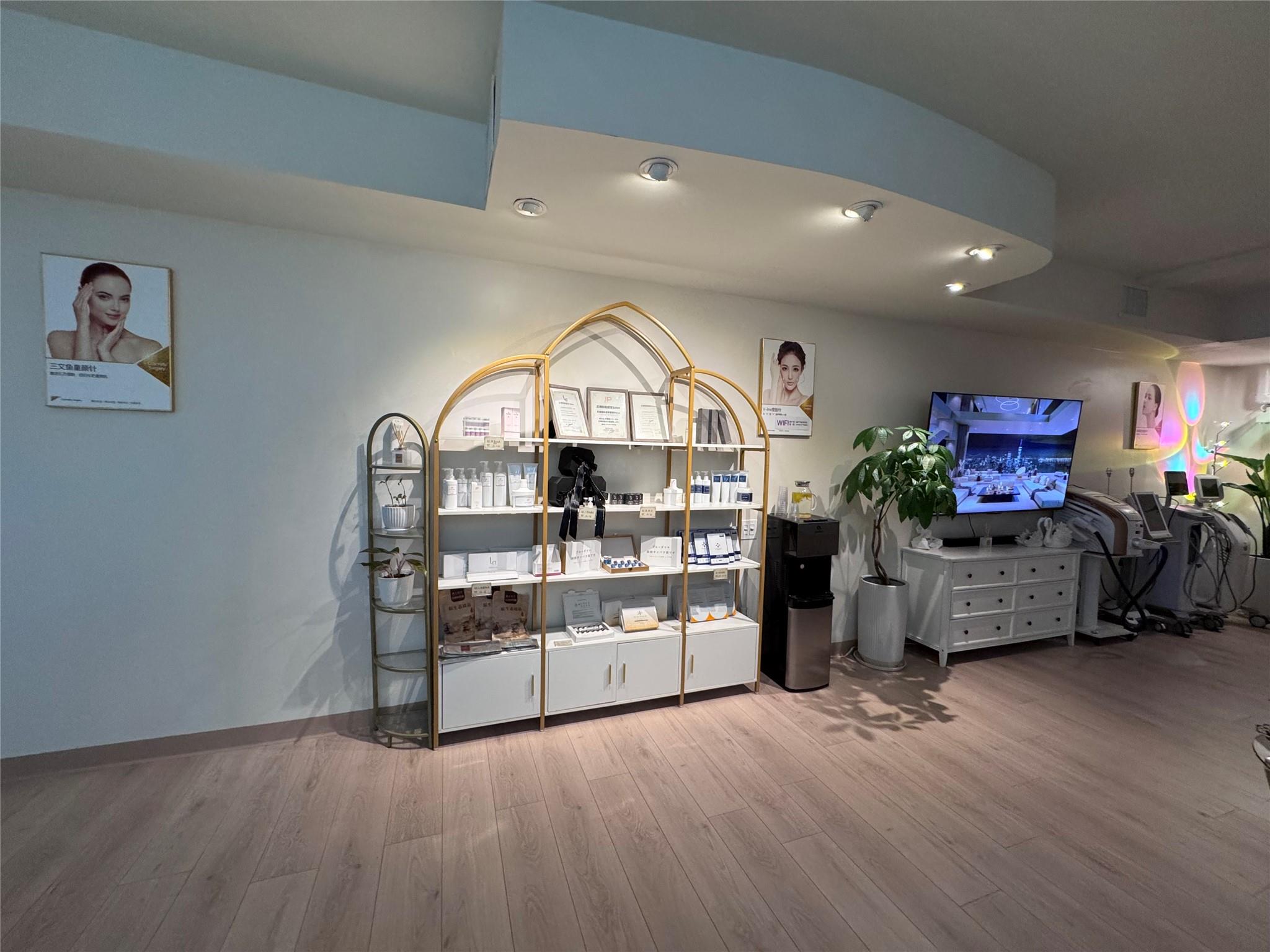 36-50 main st 3F, Flushing, NY 11354