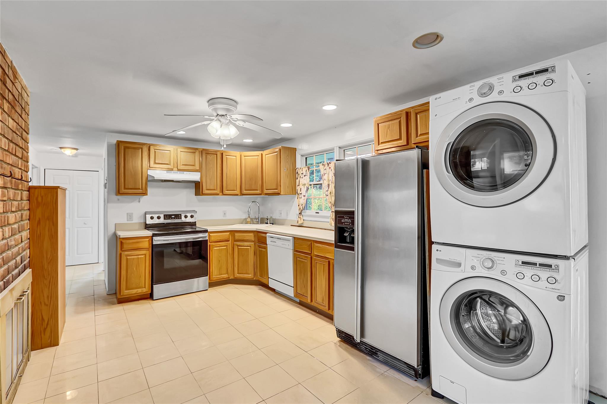 361 Twin S Lane, Wantagh, NY 11793