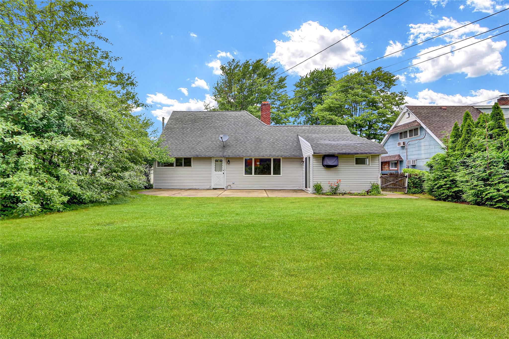 361 Twin S Lane, Wantagh, NY 11793