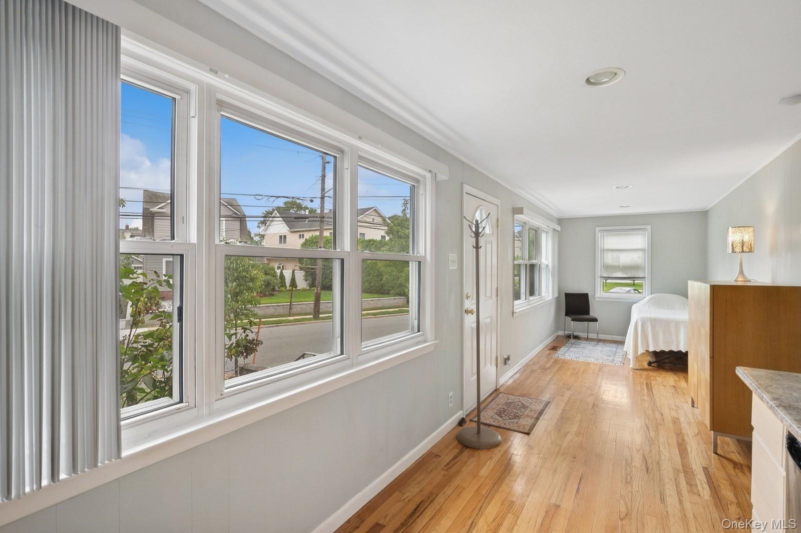 457 Secatogue Avenue, Farmingdale, NY 11735