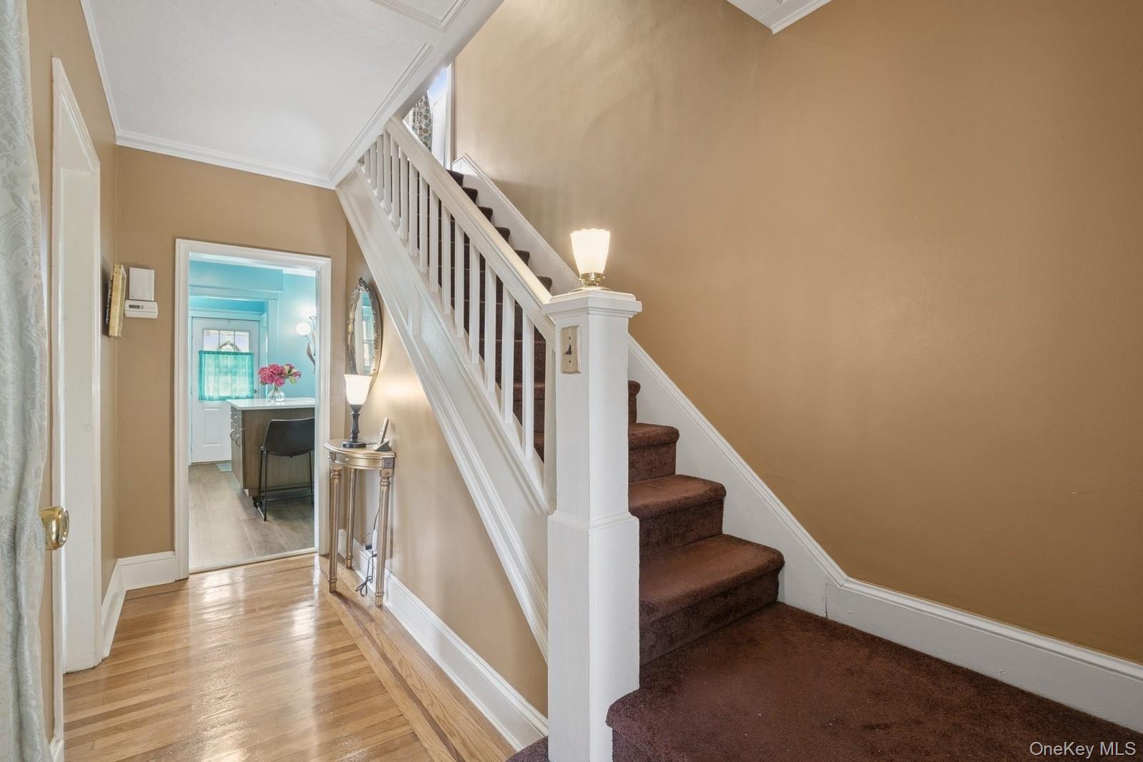 457 Secatogue Avenue, Farmingdale, NY 11735