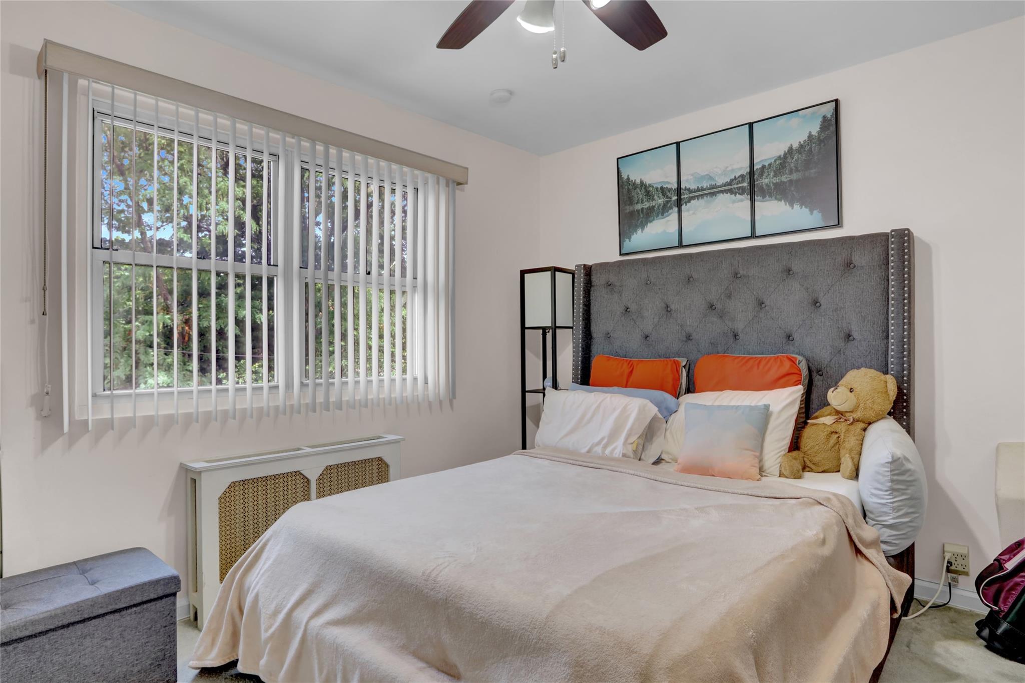 1061 Fenwood Dr # 3, Valley Stream, NY 11580