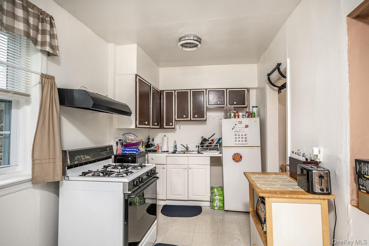 90 Broadway, Ossining, NY 10562